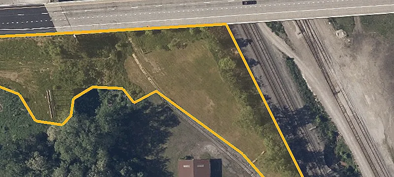 114 Longview W Ave