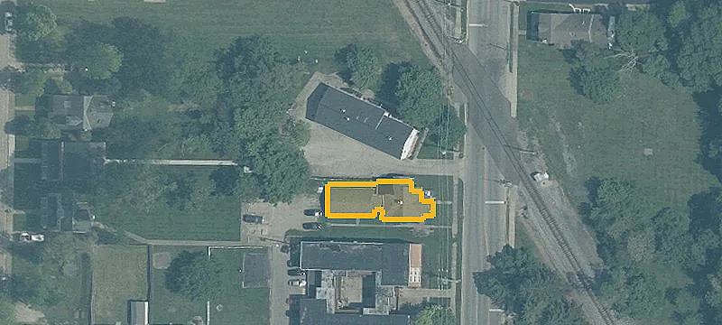 802 Main St