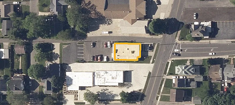 390 Marion Ave