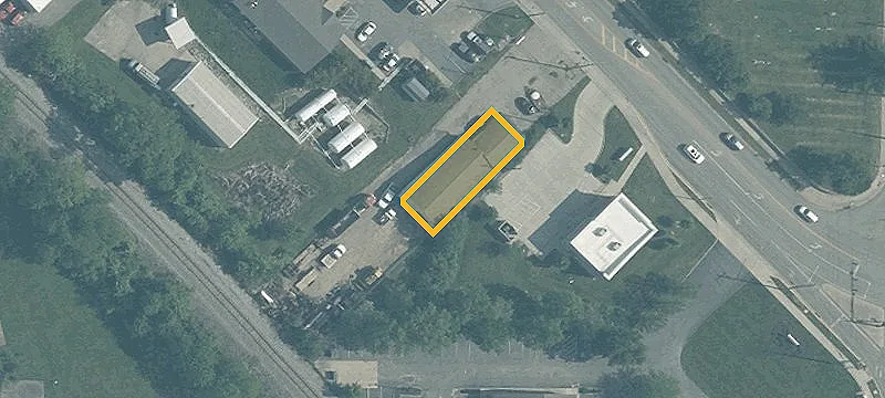 4975 College Cor Pike