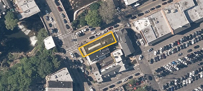 46 Main St