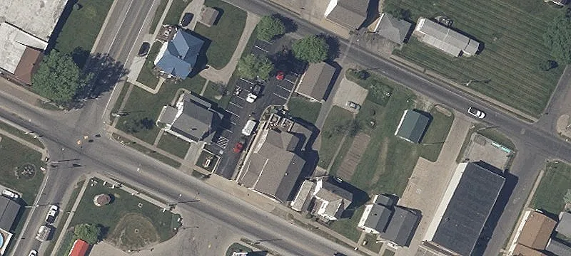 15900 Main St