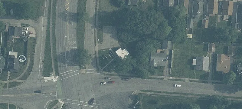 1315 Woodside Blvd