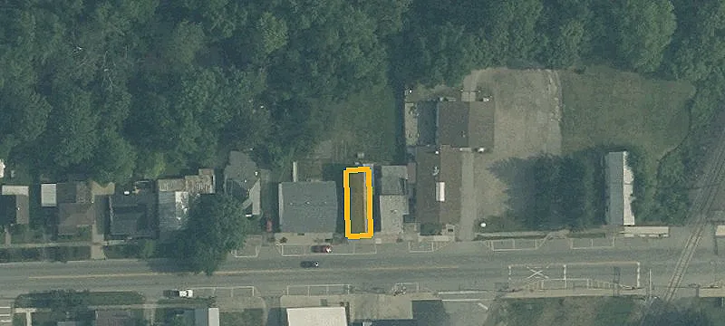 223 Main St