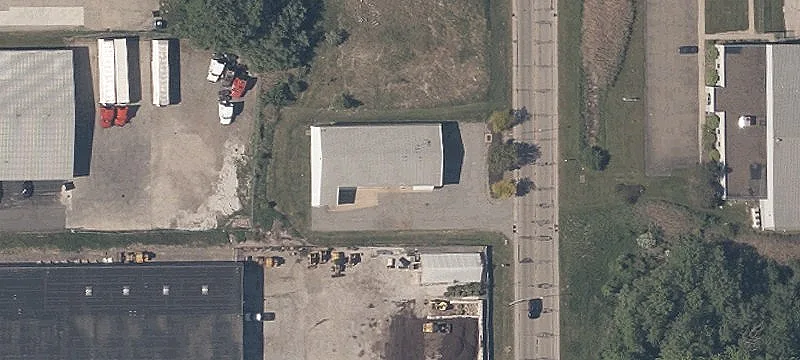 4895 Johnston Pkwy