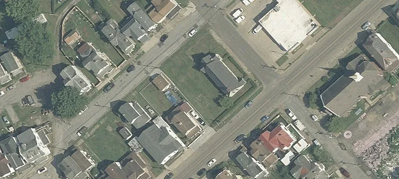 1109 Main St