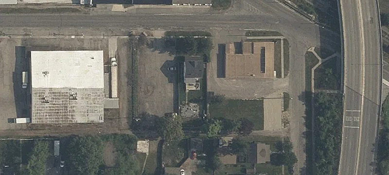 1111 Latham Ave