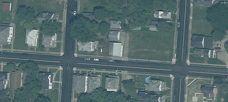 1405 Woodlawn Ave