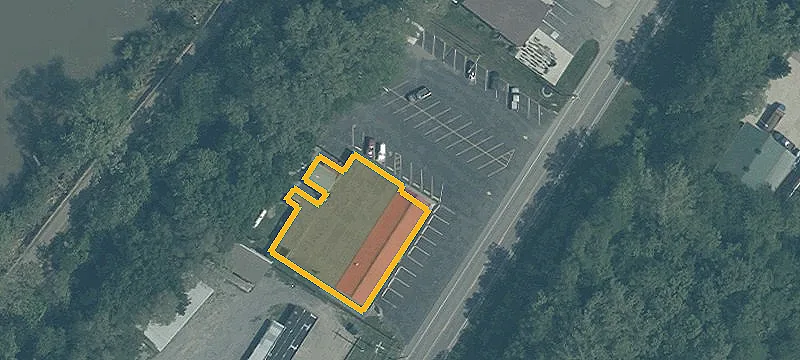 1075 Main St