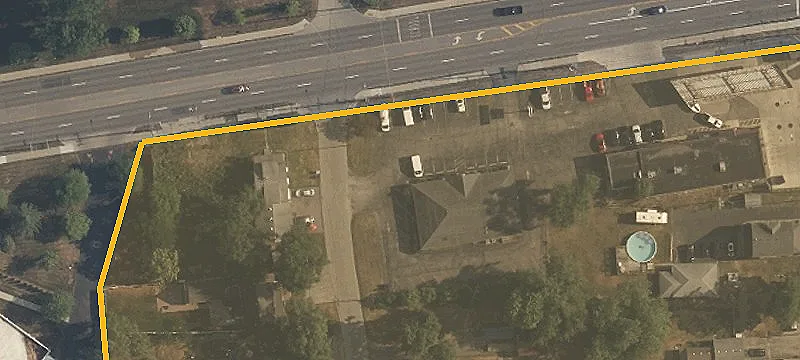 5137 Alexis Rd