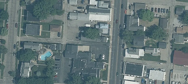 7413 Hamilton Ave