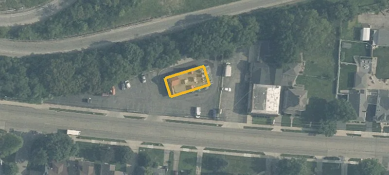 3225 Linden Ave