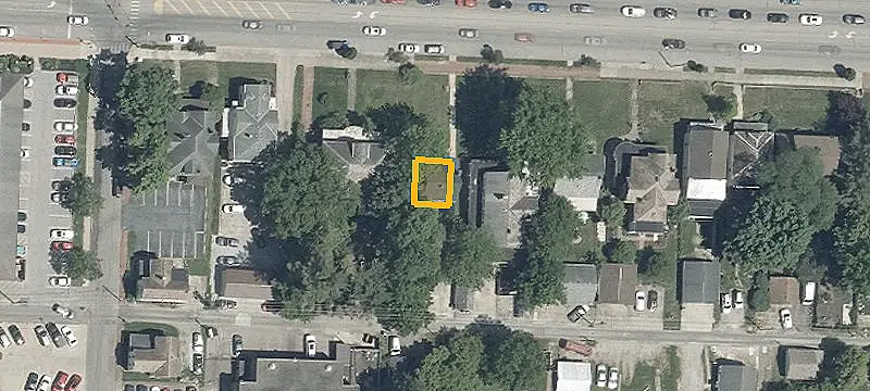 324 Main St