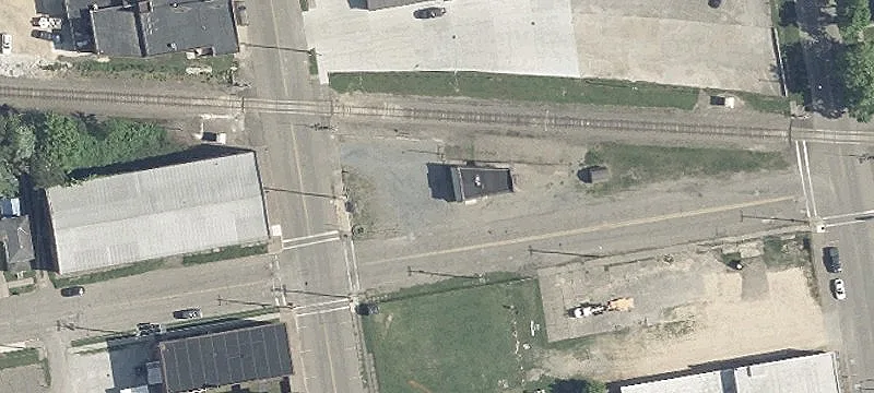 401 Main St