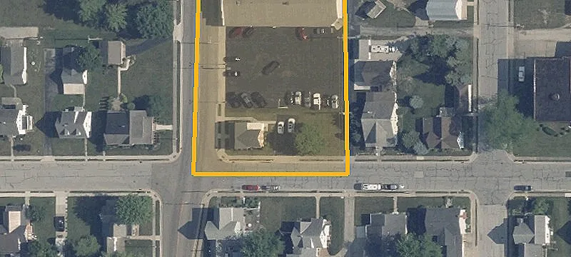 206 Main St