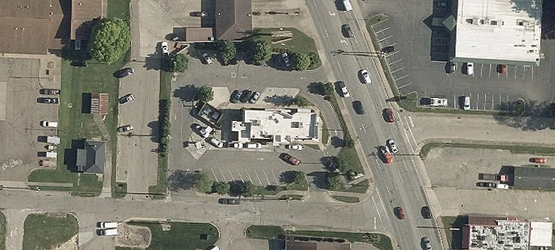 2565 Maple Ave
