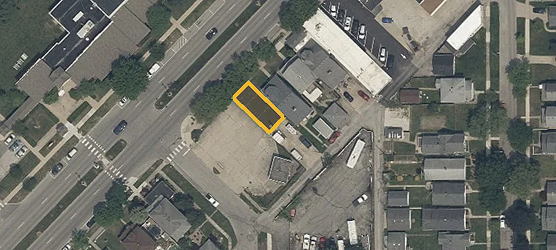 333 Superior St