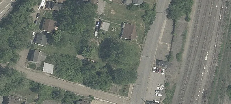 435 Commercial St