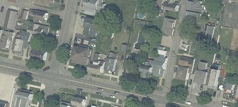 211 Frnt SE Ave