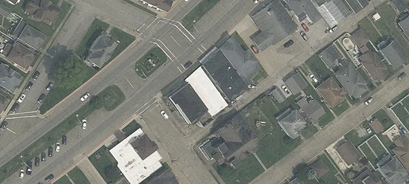 3892 Central Ave