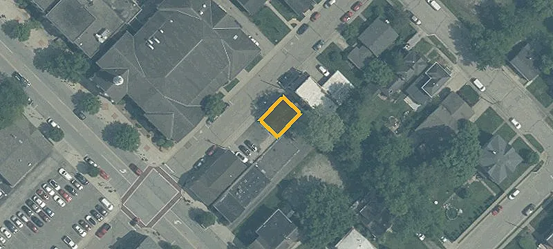 34 3rd St