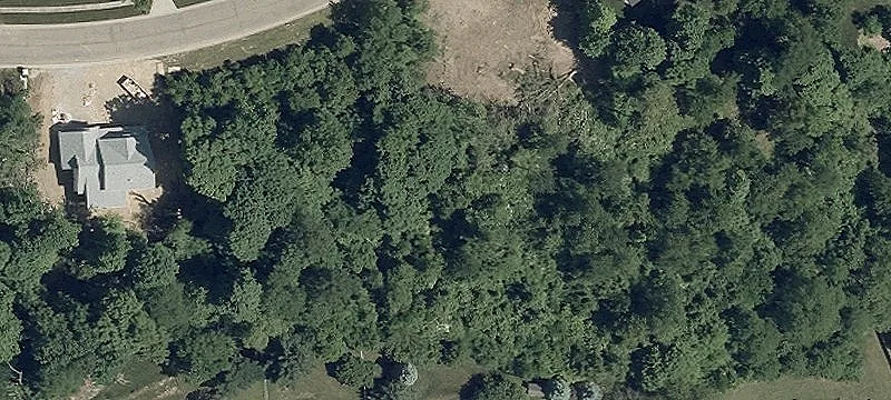 403 Laurel Oaks Ln