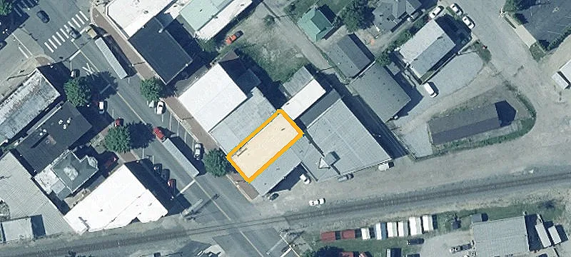 126 Main St
