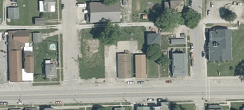 152 Main St