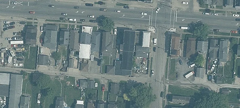 1749 Grand Blvd