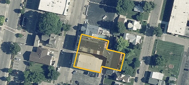 110 2nd St
