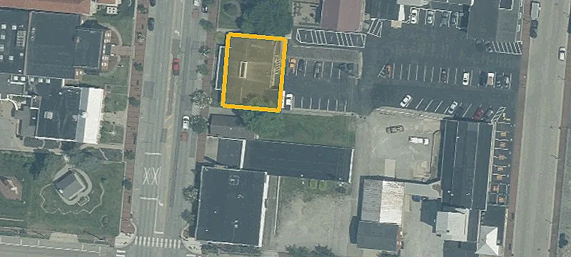 114 Broadway St