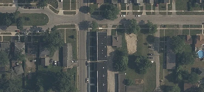 140 Woodlawn Ave