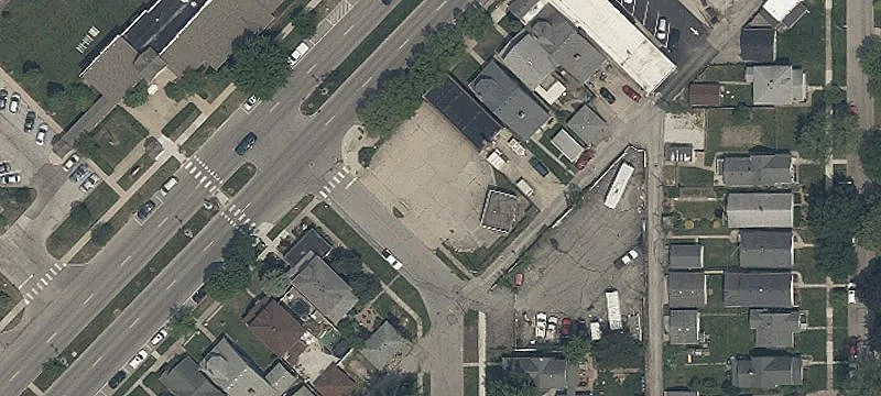 341 Superior St