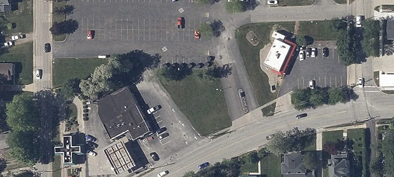 233 Lafayette Rd