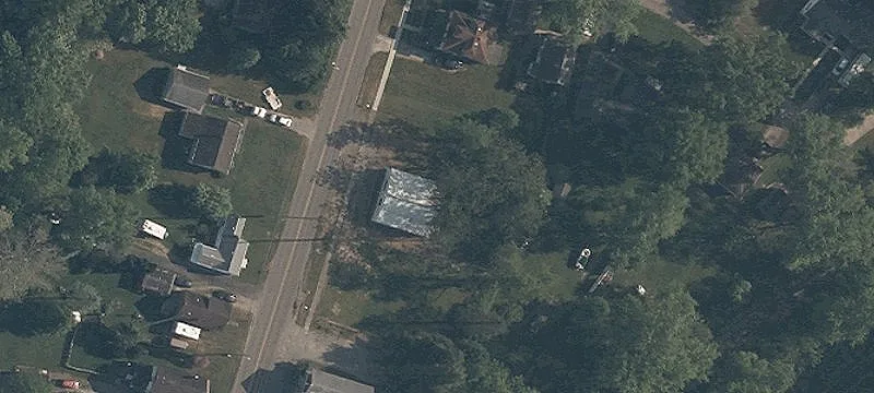 1015 Warren Rd