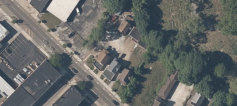 391 Exchange St