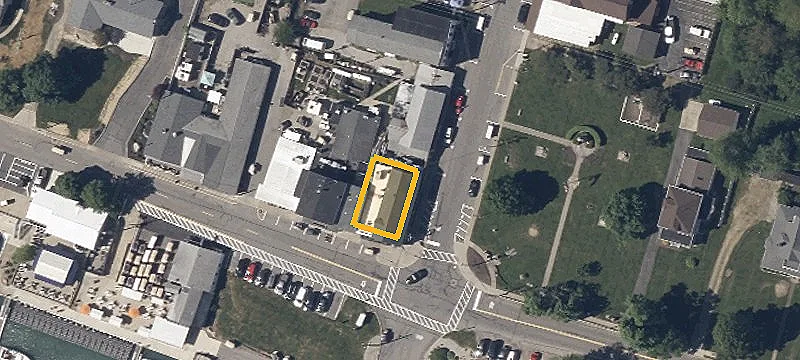 101 Lakeshore Dr