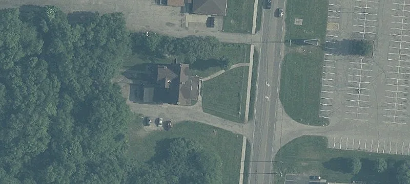 3100 Main St