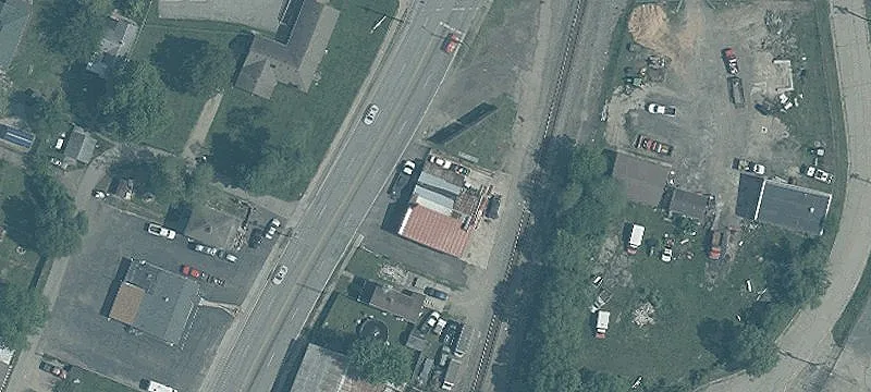 14 Riverside Dr