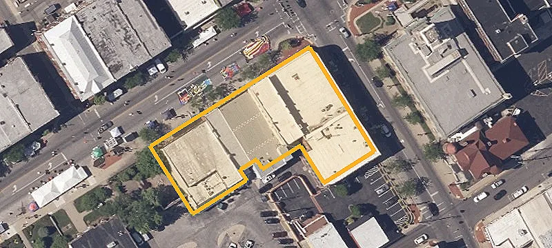 7 Main St