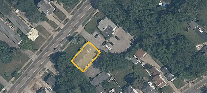 263 Mentor Ave