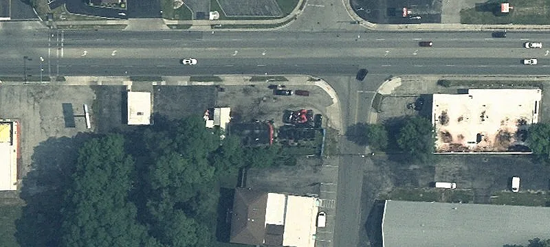 2767 Main St