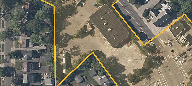 2590 Noble Rd