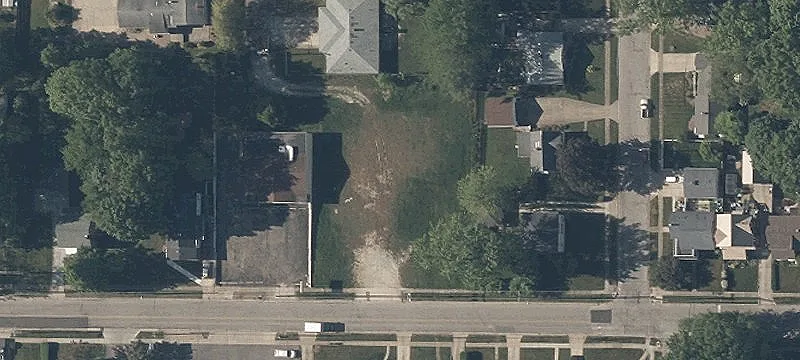 1301 Sackett Ave