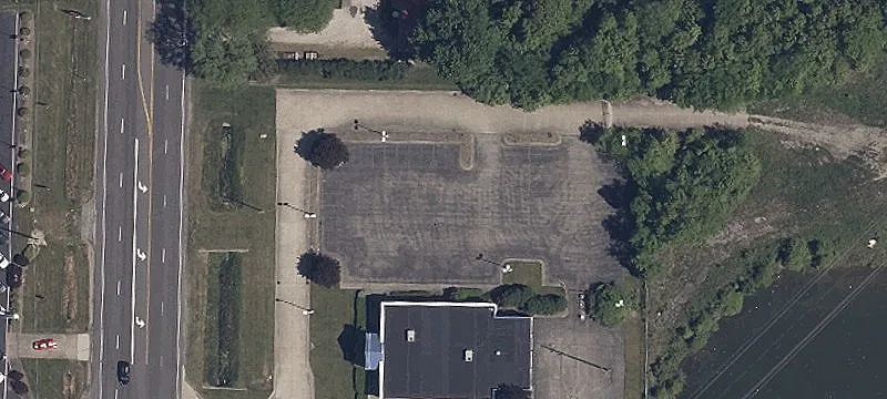 8015 Leavitt Rd