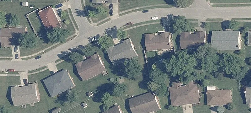 4018-4020 Woodridge Dr