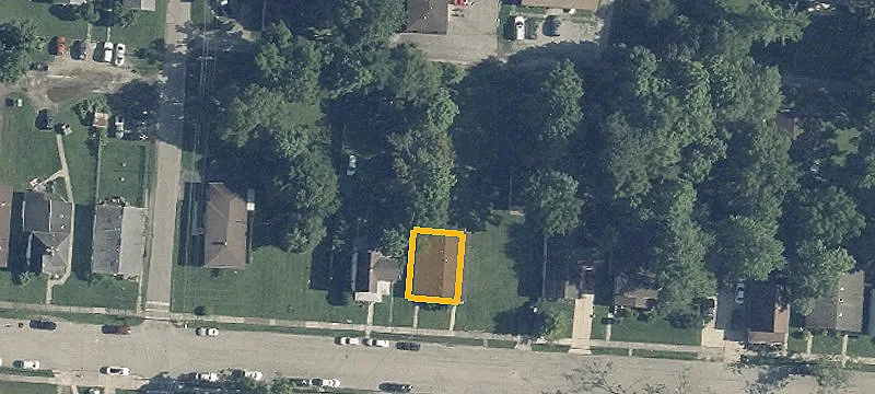 64 Eaton St