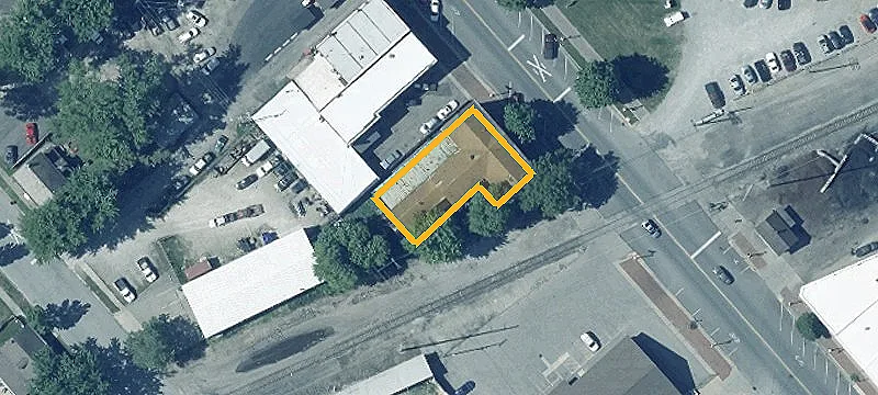 137 Main St