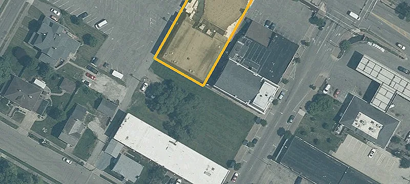 225 Main St