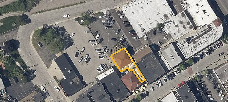 19120 Old Detroit Rd